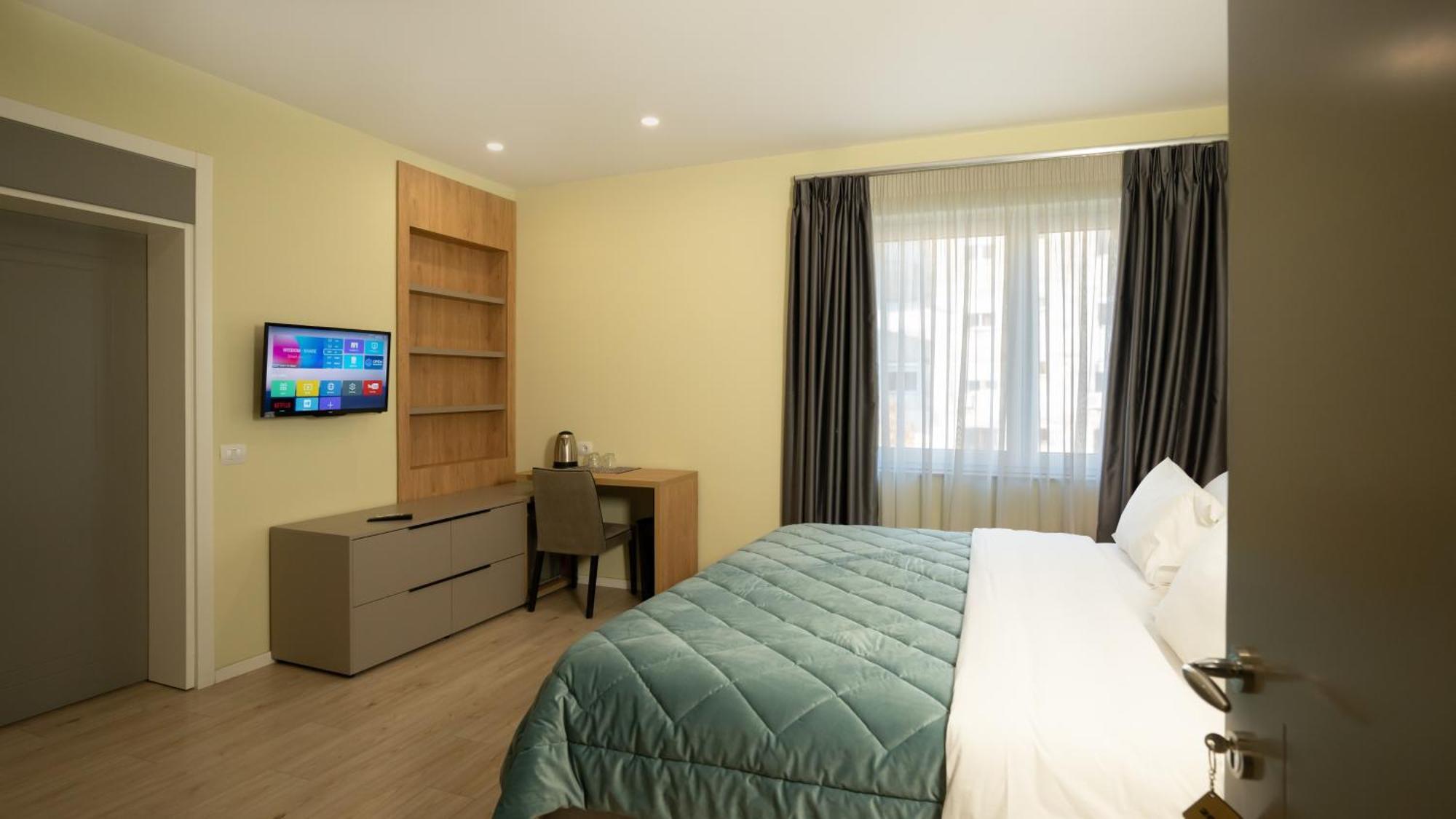 F&M Hotel 2 Tirana Exteriér fotografie